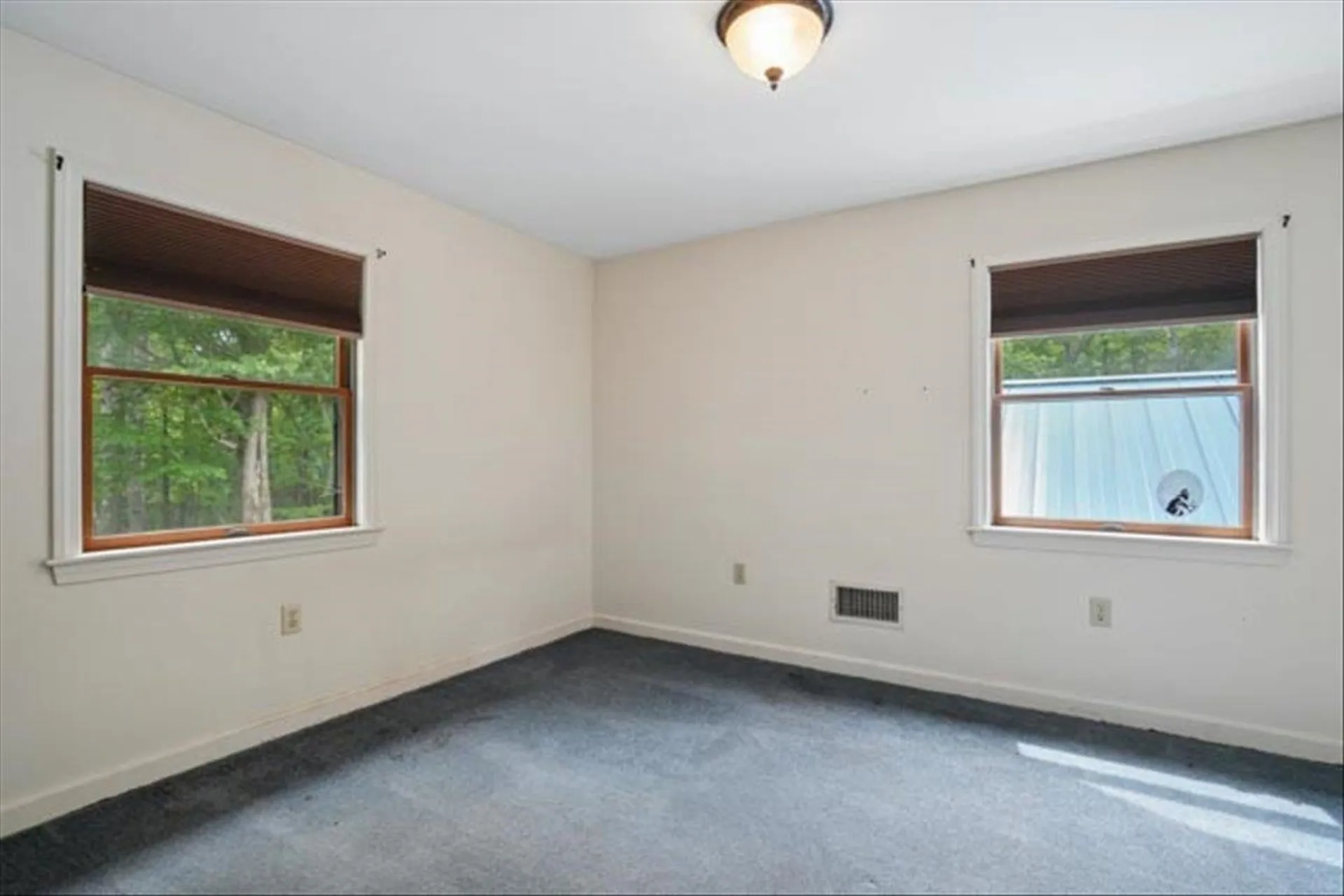 140 North Road Deerfield NH 03037
