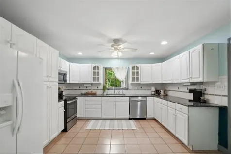 140 North Road Deerfield NH 03037