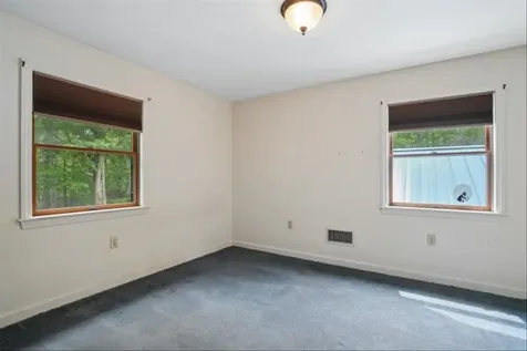 140 North Road Deerfield NH 03037