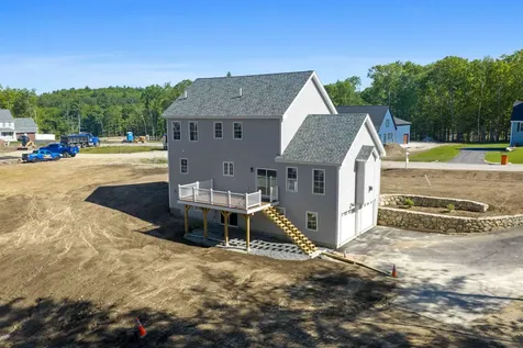 10 Blaisdell Court Raymond NH 03077
