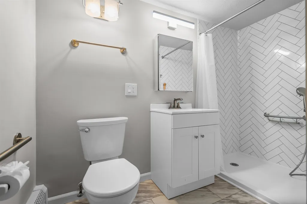5 Birch Hill Drive Nashua NH 03063