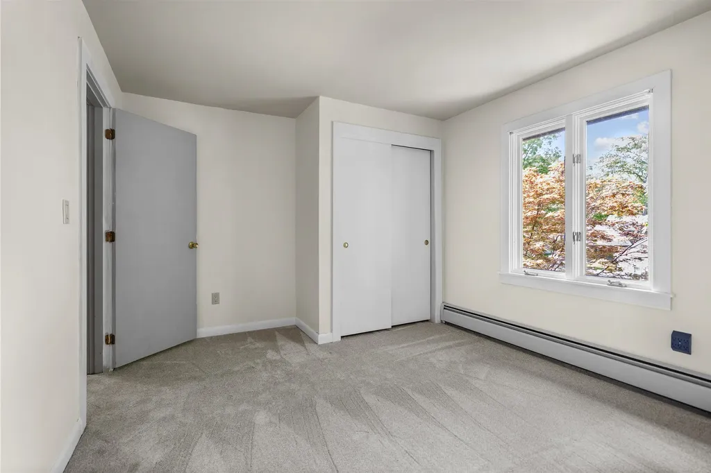 5 Birch Hill Drive Nashua NH 03063