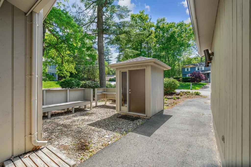 5 Birch Hill Drive Nashua NH 03063