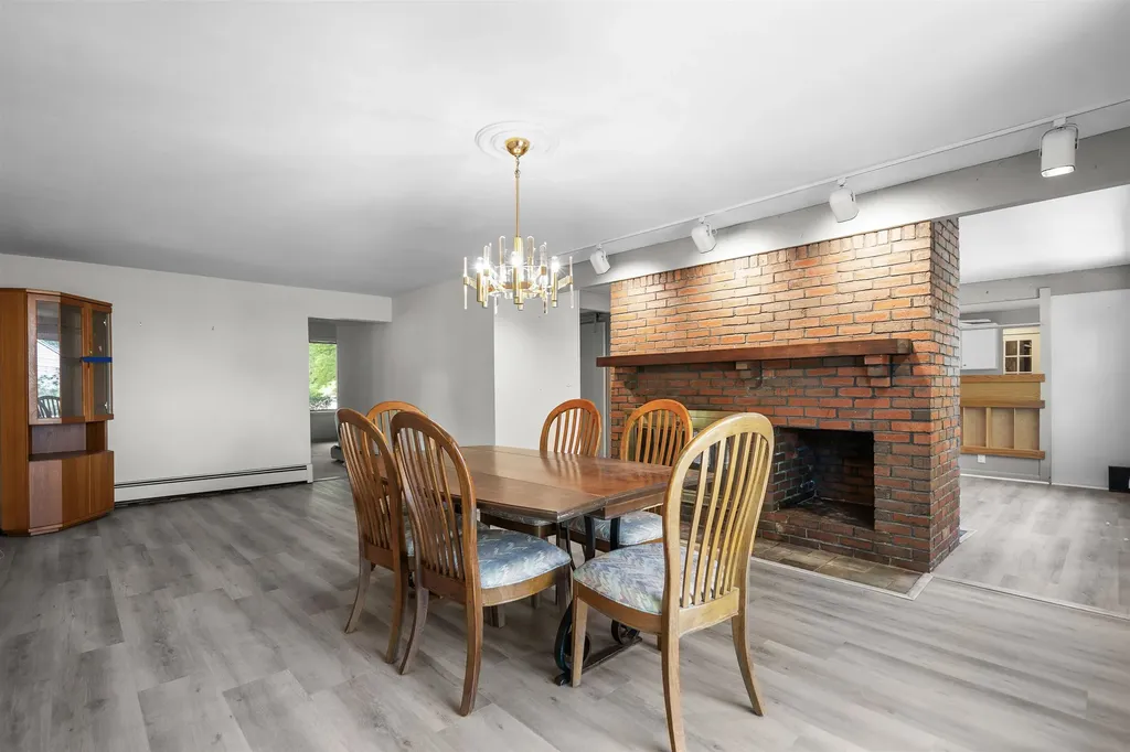 5 Birch Hill Drive Nashua NH 03063