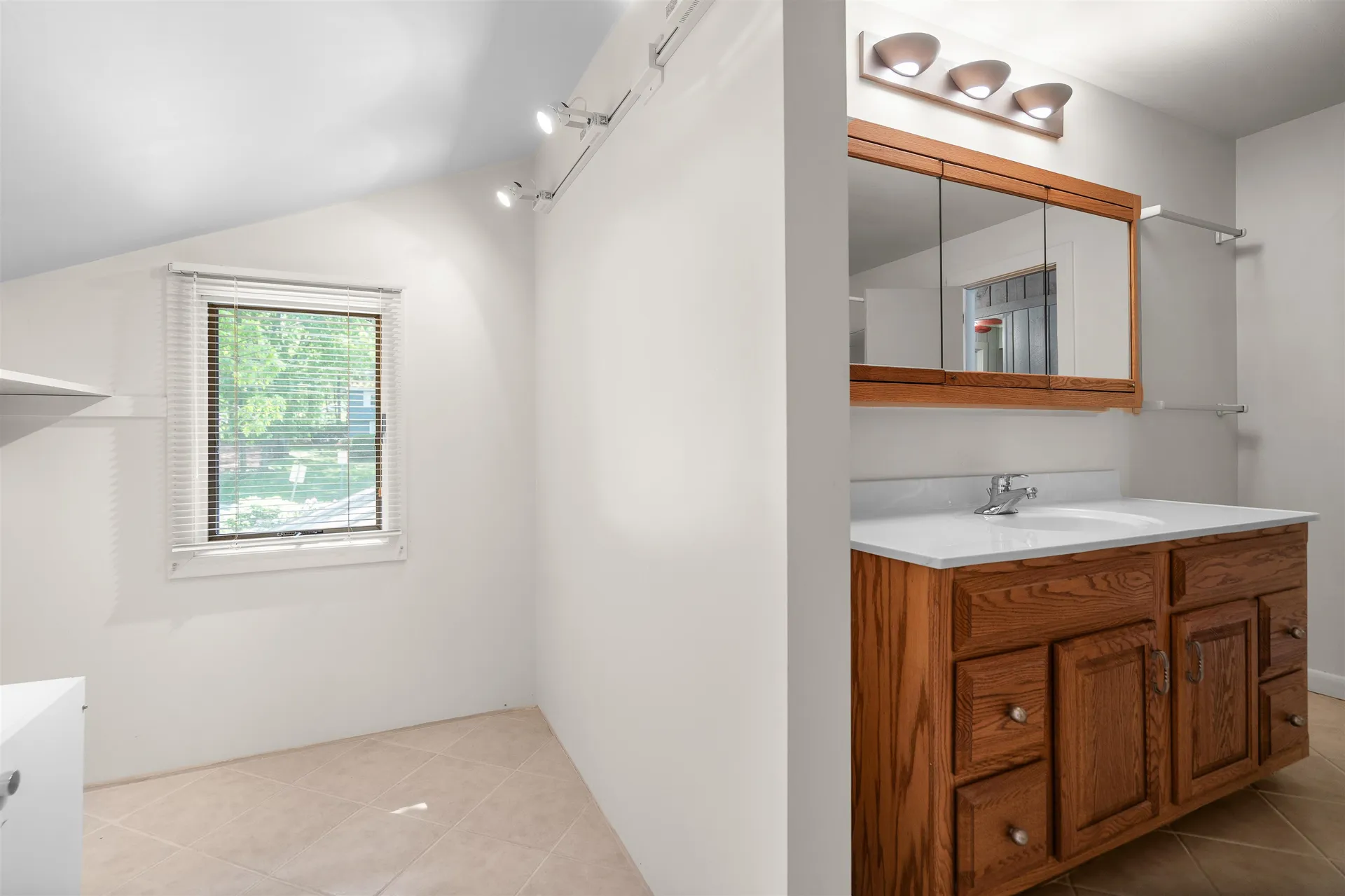 5 Birch Hill Drive Nashua NH 03063