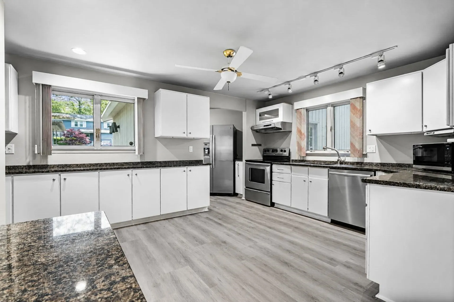 5 Birch Hill Drive Nashua NH 03063