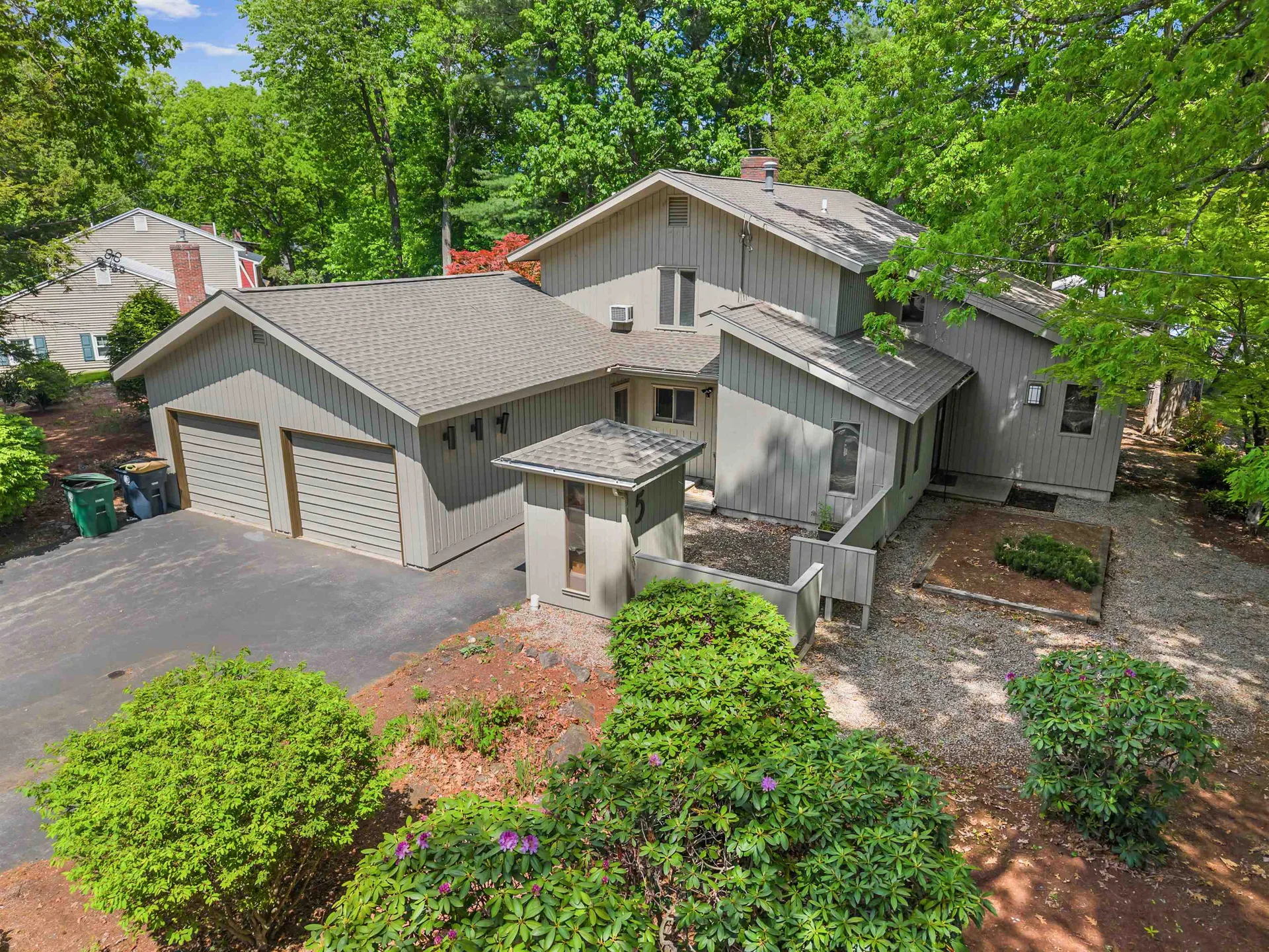 5 Birch Hill Drive Nashua NH 03063