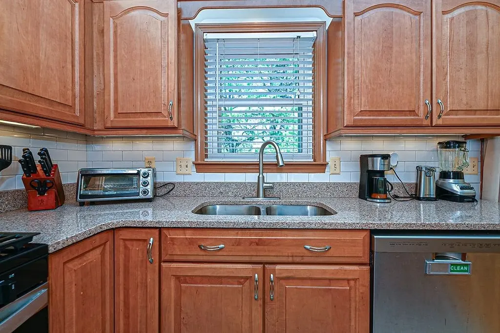 30 Cricket Lane Concord NH 03301