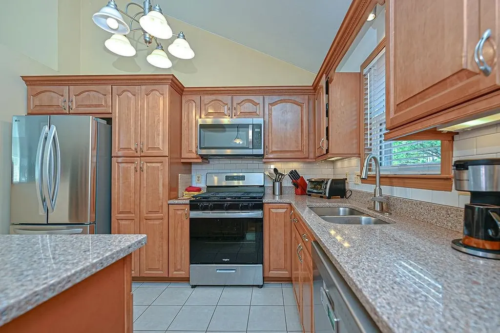 30 Cricket Lane Concord NH 03301