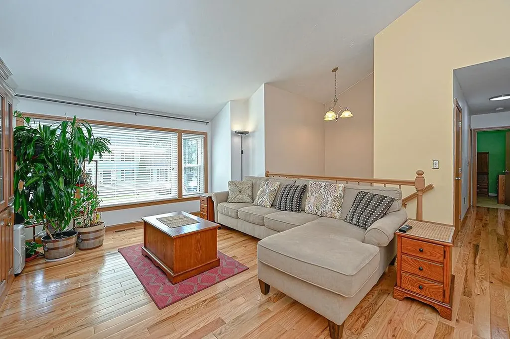 30 Cricket Lane Concord NH 03301
