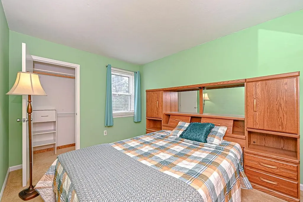30 Cricket Lane Concord NH 03301