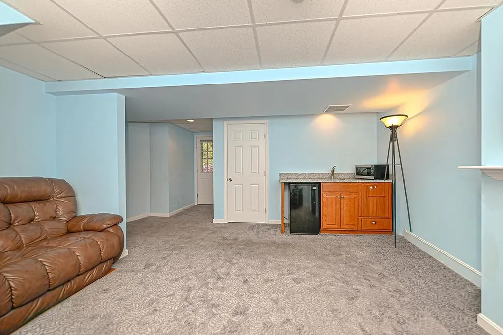 30 Cricket Lane Concord NH 03301