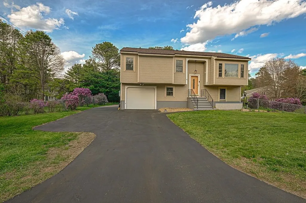 30 Cricket Lane Concord NH 03301