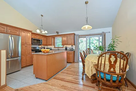 30 Cricket Lane Concord NH 03301