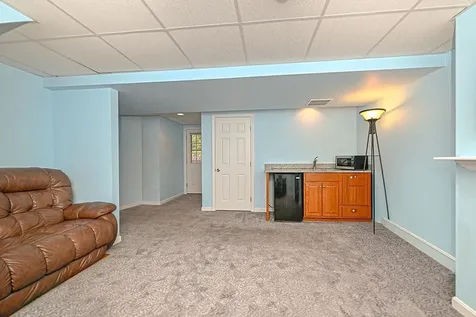 30 Cricket Lane Concord NH 03301