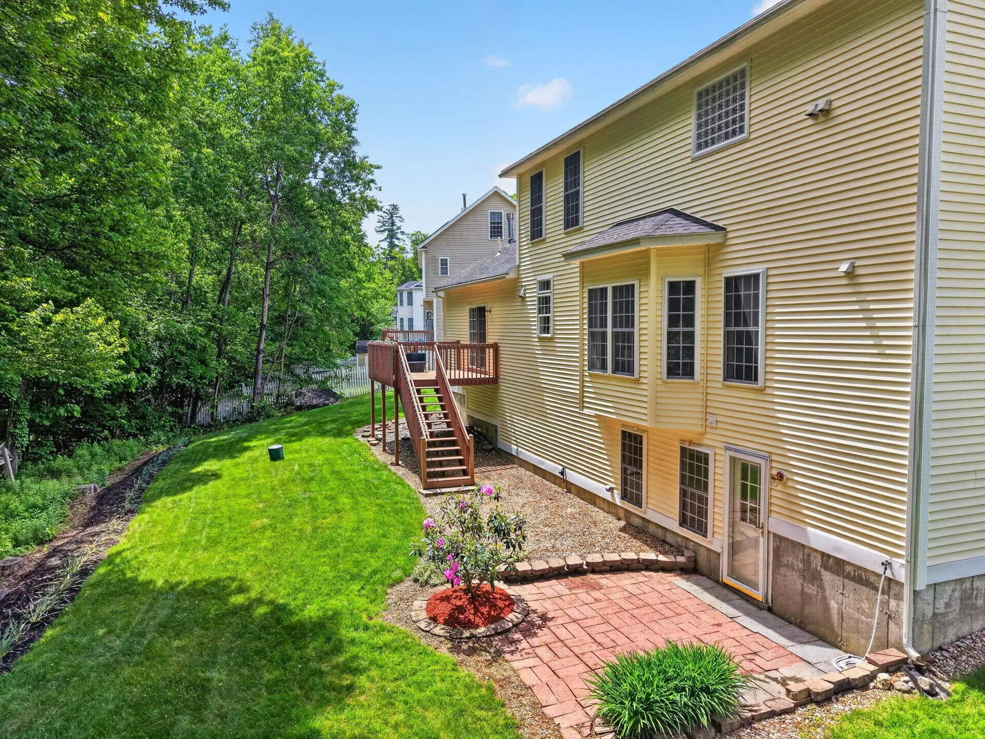 23 Tumble Road Bedford NH 03110