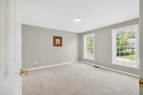 23 Tumble Road Bedford NH 03110