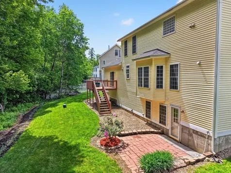 23 Tumble Road Bedford NH 03110