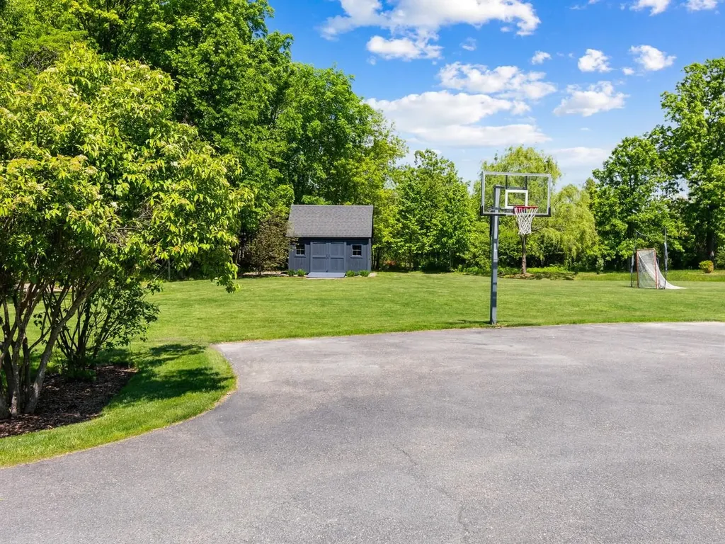 449 Palmer Lane Charlotte VT 05445