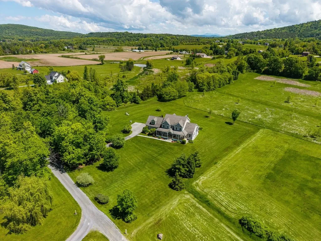 449 Palmer Lane Charlotte VT 05445