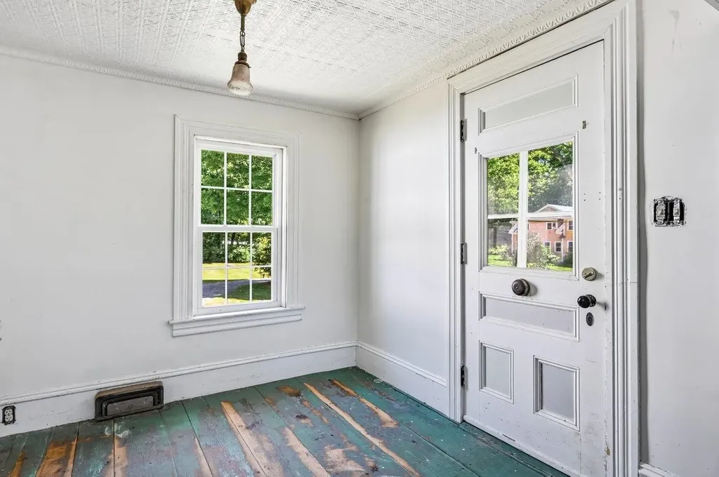 20 Maple Street Barnstead NH 03225