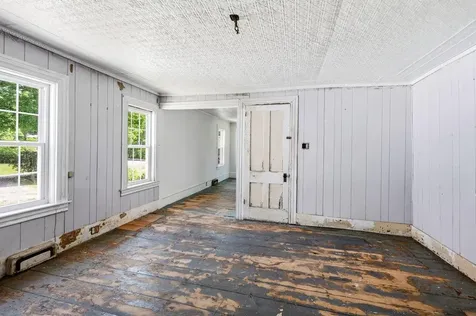 20 Maple Street Barnstead NH 03225