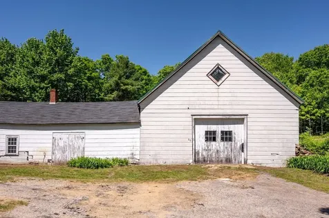 20 Maple Street Barnstead NH 03225