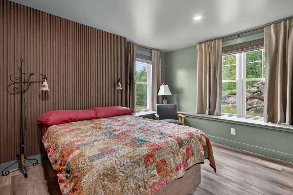 63 Amalia Way Rindge NH 03461