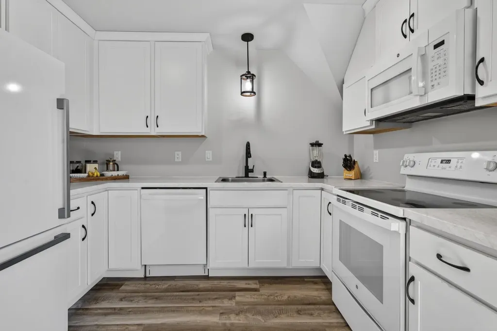 63 Amalia Way Rindge NH 03461