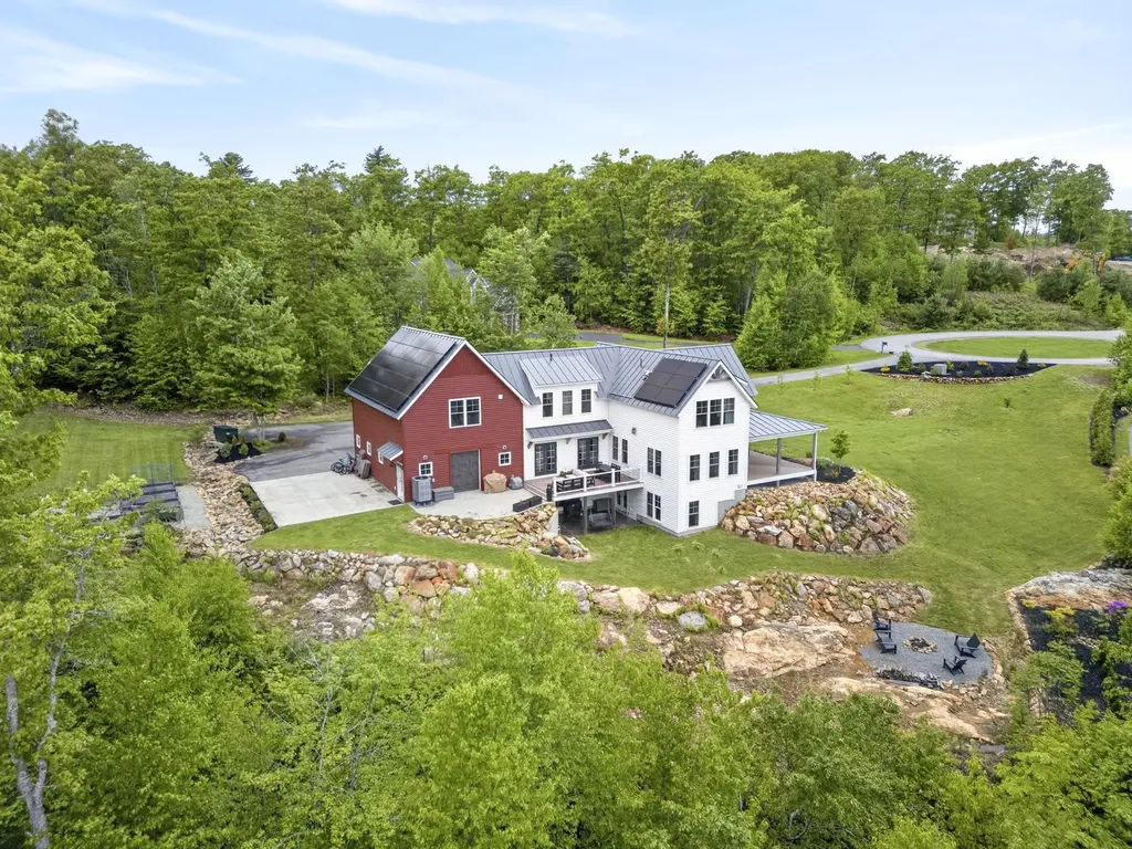 63 Amalia Way Rindge NH 03461