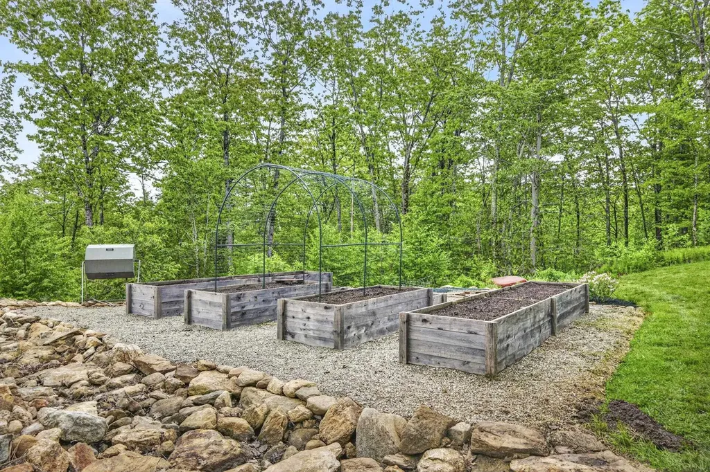 63 Amalia Way Rindge NH 03461