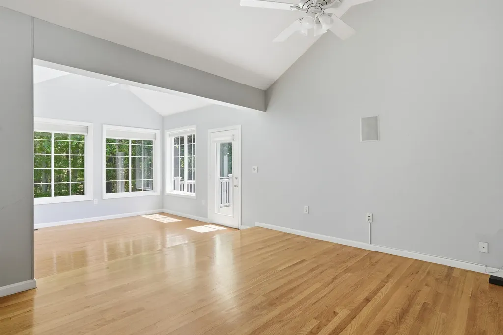 6 Meadowood Drive Exeter NH 03833