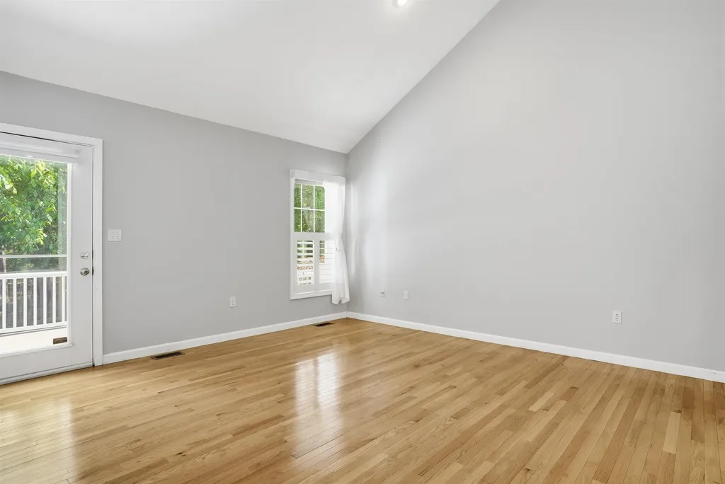 6 Meadowood Drive Exeter NH 03833