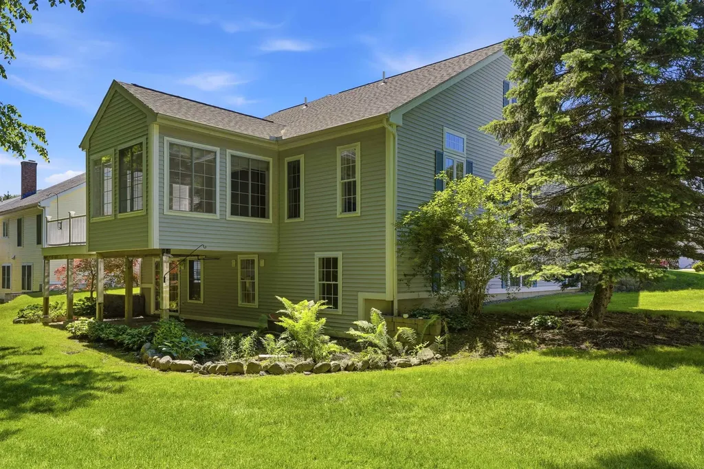 6 Meadowood Drive Exeter NH 03833