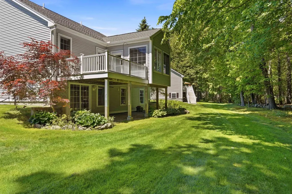 6 Meadowood Drive Exeter NH 03833