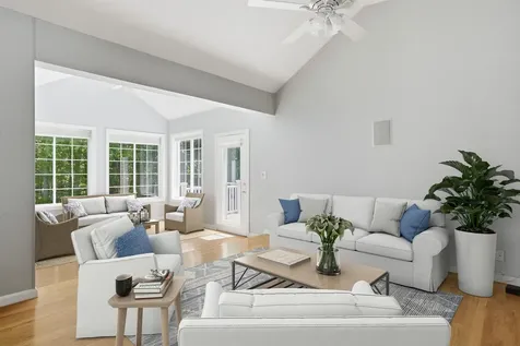 6 Meadowood Drive Exeter NH 03833