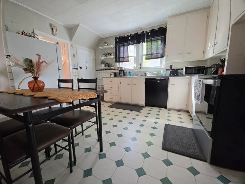 182 Madison Avenue Berlin NH 03570