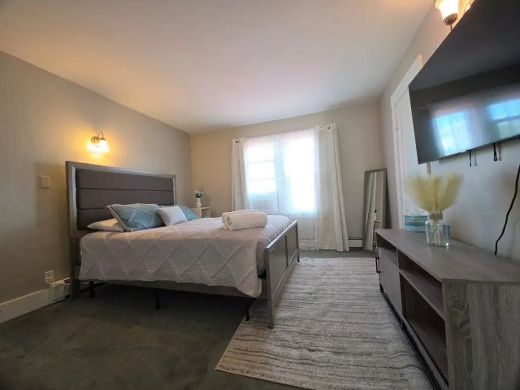182 Madison Avenue Berlin NH 03570