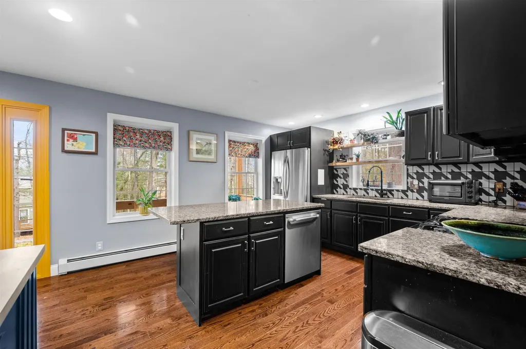 288 Mica Point Road Barrington NH 03825