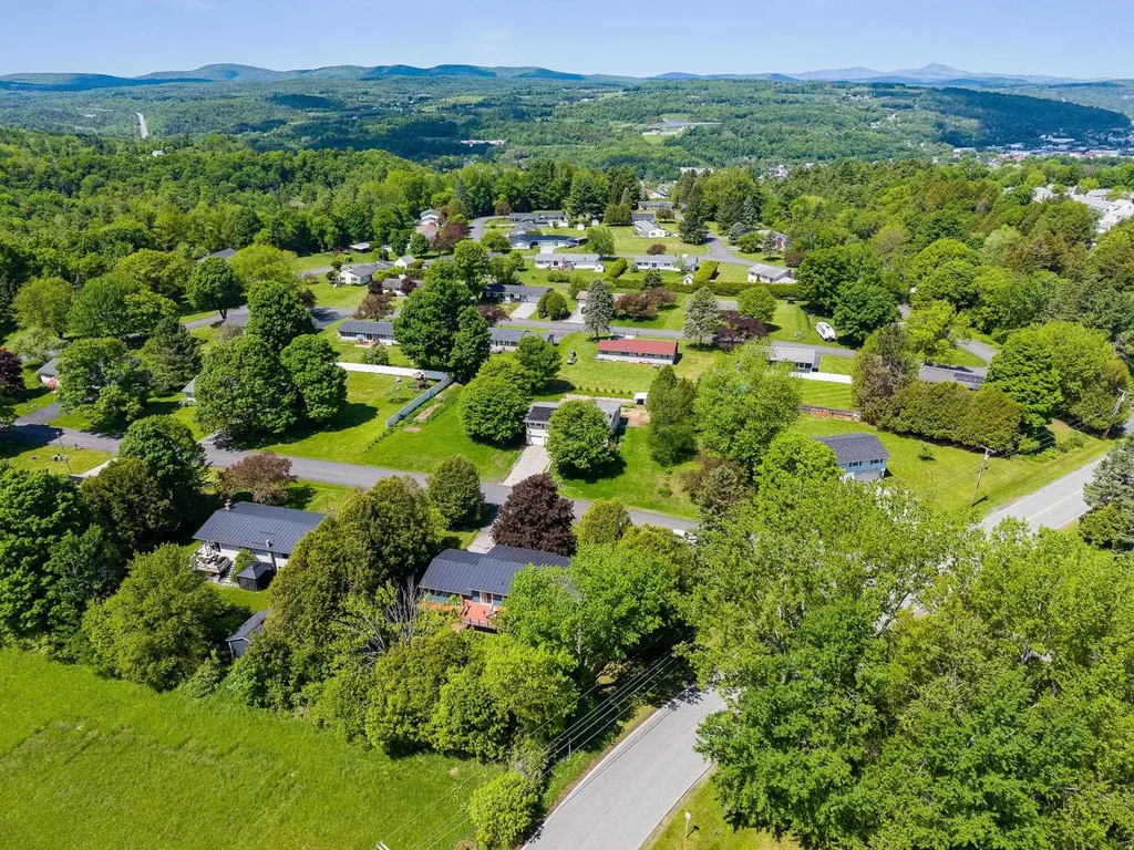 29 Ridgewood Terrace Barre Town VT 05641