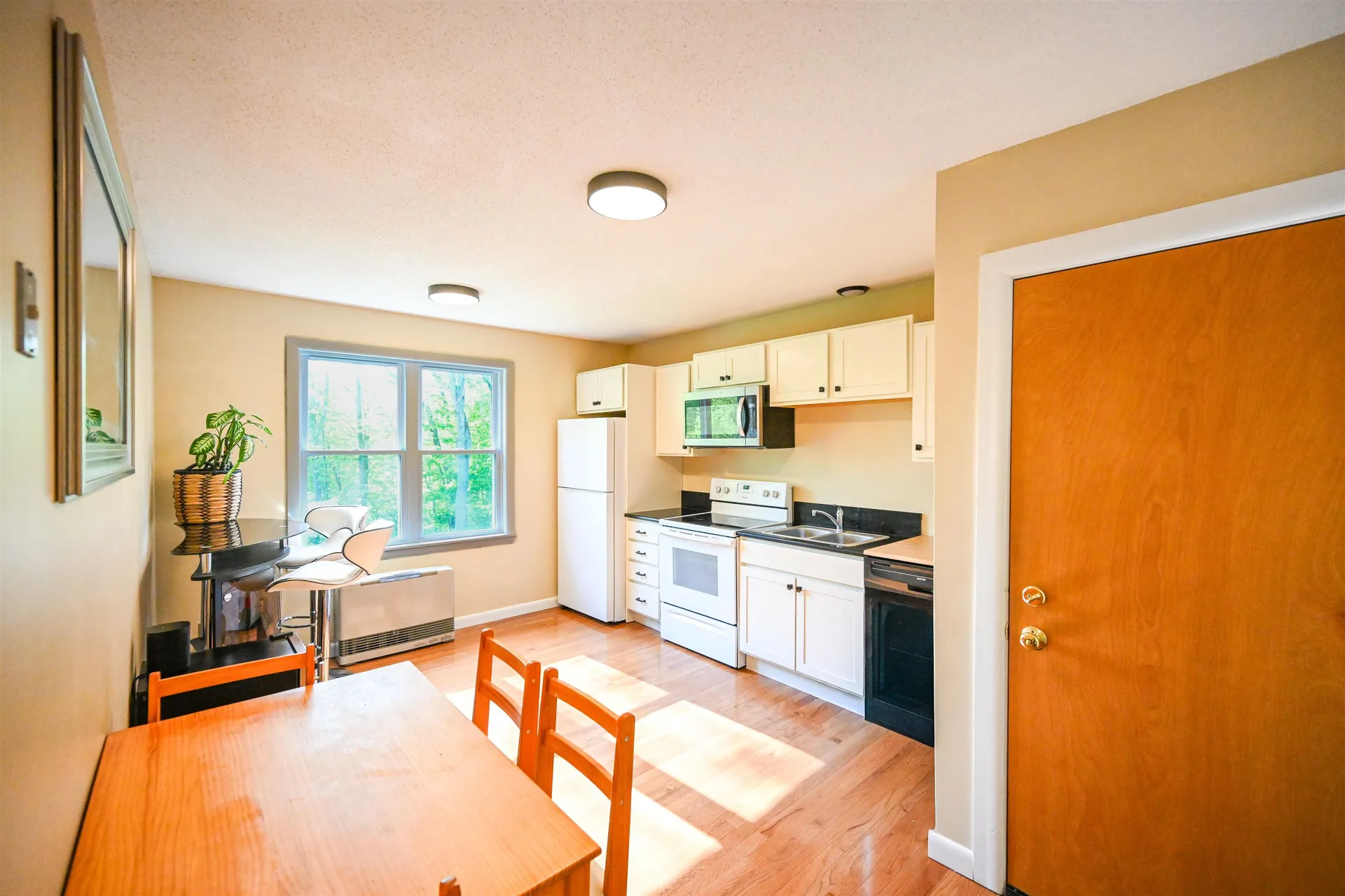 75 The Commons Moretown VT 05660