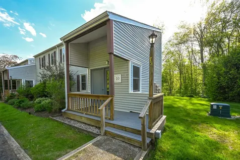 75 The Commons Moretown VT 05660