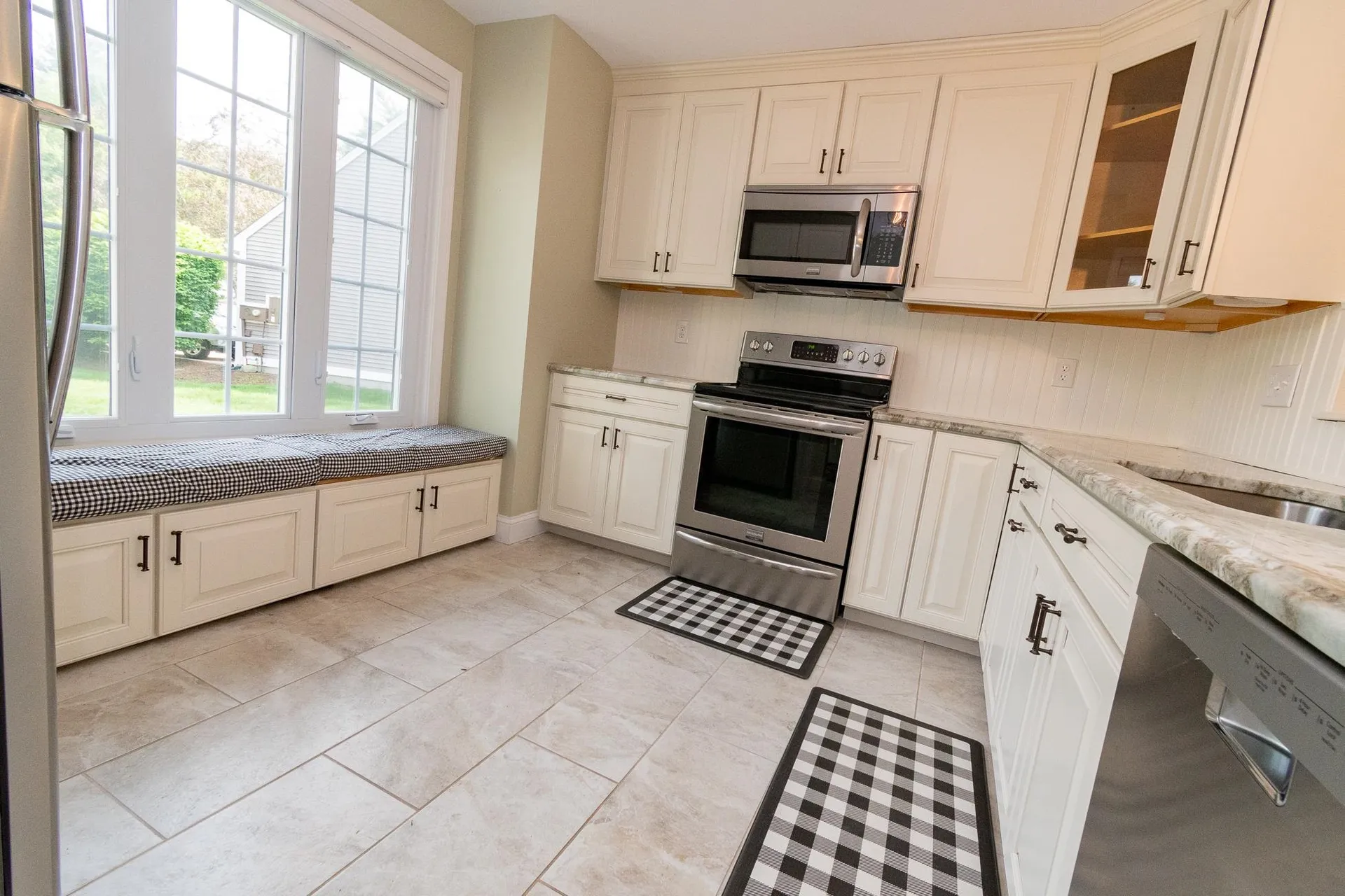 152 Straw Hill Road Manchester NH 03104