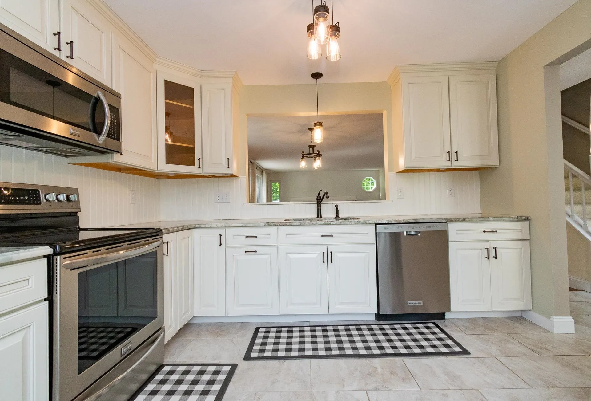 152 Straw Hill Road Manchester NH 03104