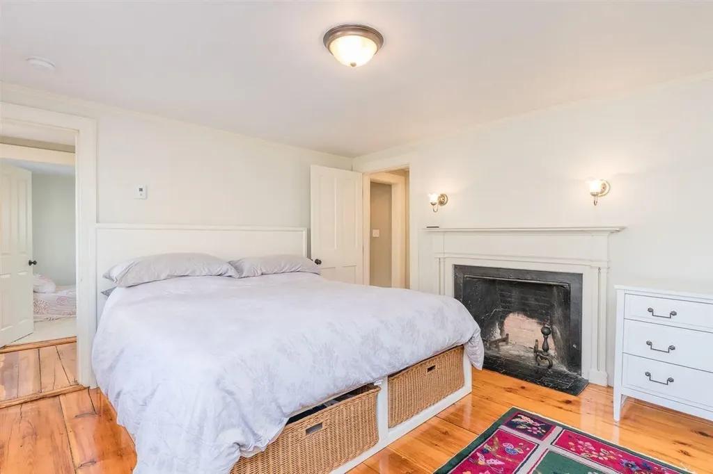 67 Mark Street Portsmouth NH 03801