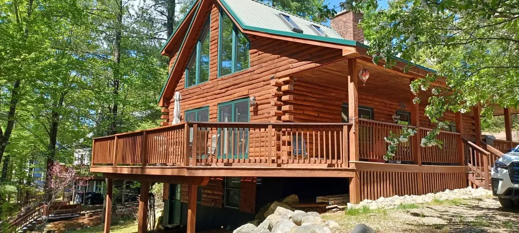 76 Clover Drive Wakefield NH 03830