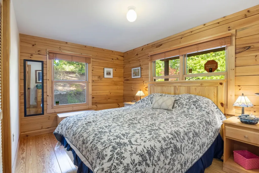 76 Clover Drive Wakefield NH 03830