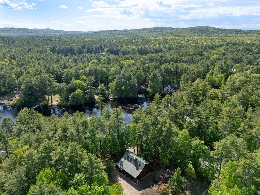 76 Clover Drive Wakefield NH 03830