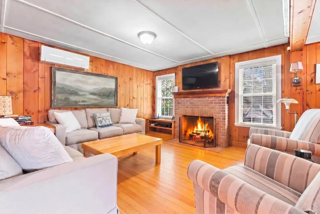 91 Lake Avenue Sunapee NH 03782