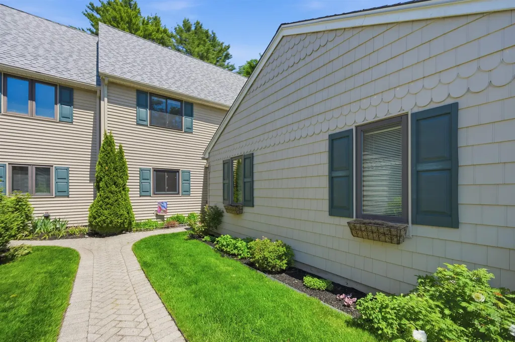 10 Hampton Towne Estate Hampton NH 03842